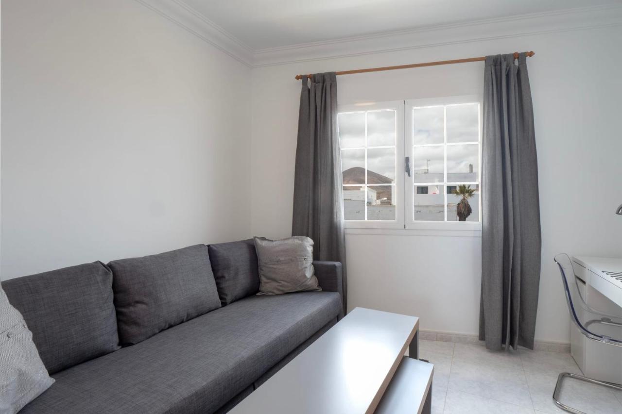 Comfortable And Modern Apartment Next To The Avenida Central In Tias Exterior photo